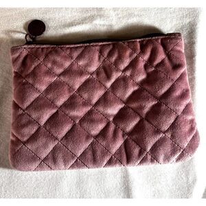 3 for $10 IPSY February‎ 2020 Glam Makeup Bag FEEL THE LOVE #DISCOVERYOURSELF